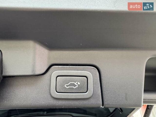 Ленд Ровер Рендж Ровер Эвок 2014 в Тячеве на Automoto.ua Черный Ленд Ровер Рендж Ровер Эвок, объемом двигателя 2 л и пробегом 182 тыс. км за 15500 $, фото 31 на Automoto.ua