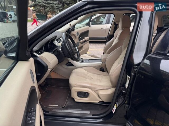 Черный Ленд Ровер Рендж Ровер Эвок, объемом двигателя 2 л и пробегом 255 тыс. км за 11700 $, фото 14 на Automoto.ua