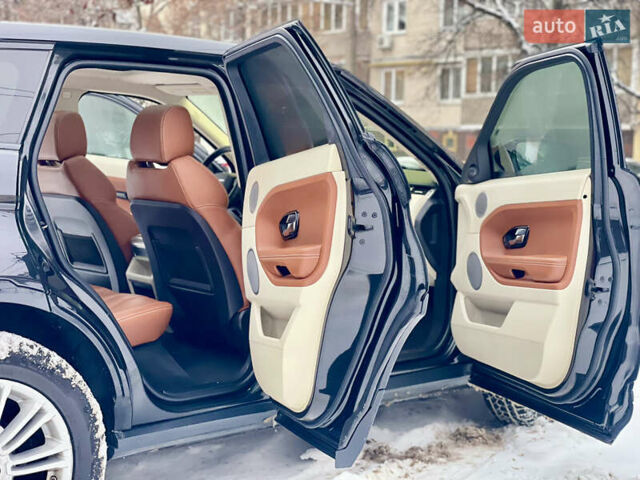 Чорний Ленд Ровер Рендж Ровер Евок, об'ємом двигуна 2 л та пробігом 145 тис. км за 13500 $, фото 18 на Automoto.ua