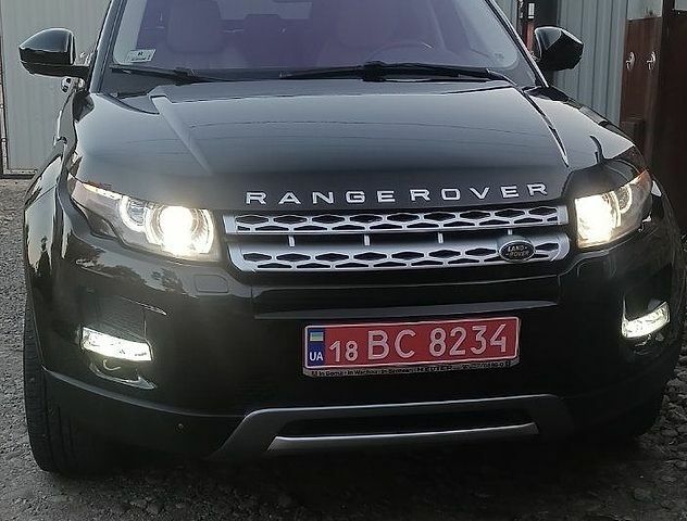Чорний Ленд Ровер Рендж Ровер Евок, об'ємом двигуна 2 л та пробігом 152 тис. км за 15800 $, фото 5 на Automoto.ua