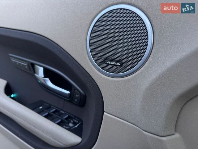 Чорний Ленд Ровер Рендж Ровер Евок, об'ємом двигуна 2 л та пробігом 255 тис. км за 12300 $, фото 38 на Automoto.ua