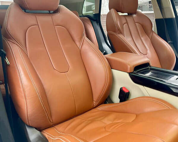 Чорний Ленд Ровер Рендж Ровер Евок, об'ємом двигуна 2 л та пробігом 146 тис. км за 13955 $, фото 7 на Automoto.ua