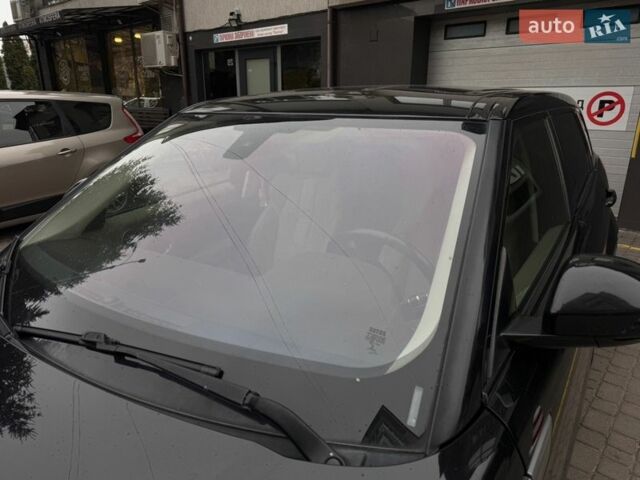 Черный Ленд Ровер Рендж Ровер Эвок, объемом двигателя 2 л и пробегом 255 тыс. км за 11700 $, фото 11 на Automoto.ua