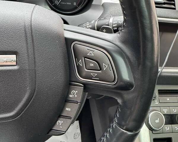 Ленд Ровер Рендж Ровер Эвок 2014 в Тячеве на Automoto.ua Черный Ленд Ровер Рендж Ровер Эвок, объемом двигателя 2 л и пробегом 182 тыс. км за 15500 $, фото 25 на Automoto.ua