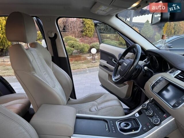 Черный Ленд Ровер Рендж Ровер Эвок, объемом двигателя 2 л и пробегом 255 тыс. км за 12300 $, фото 16 на Automoto.ua