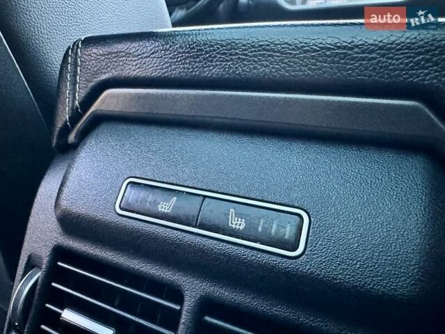 Чорний Ленд Ровер Рендж Ровер Евок, об'ємом двигуна 2 л та пробігом 143 тис. км за 15999 $, фото 70 на Automoto.ua