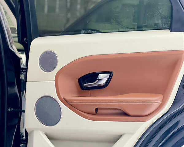 Чорний Ленд Ровер Рендж Ровер Евок, об'ємом двигуна 2 л та пробігом 145 тис. км за 13500 $, фото 31 на Automoto.ua