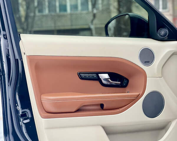 Чорний Ленд Ровер Рендж Ровер Евок, об'ємом двигуна 2 л та пробігом 145 тис. км за 13500 $, фото 37 на Automoto.ua