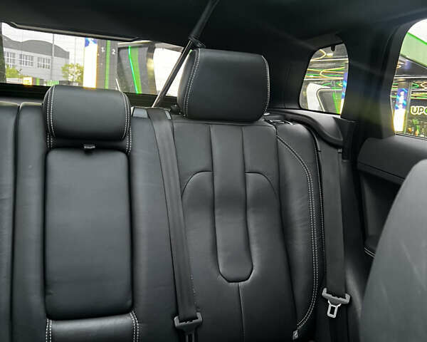 Черный Ленд Ровер Рендж Ровер Эвок, объемом двигателя 2 л и пробегом 112 тыс. км за 21000 $, фото 14 на Automoto.ua