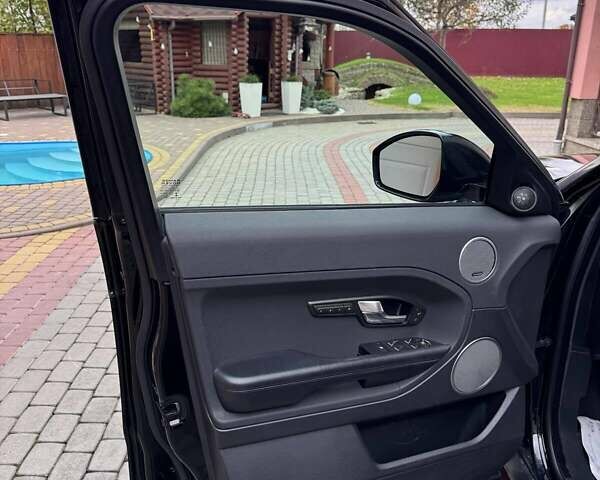 Ленд Ровер Рендж Ровер Эвок 2014 в Тячеве на Automoto.ua Черный Ленд Ровер Рендж Ровер Эвок, объемом двигателя 2 л и пробегом 182 тыс. км за 15500 $, фото 9 на Automoto.ua