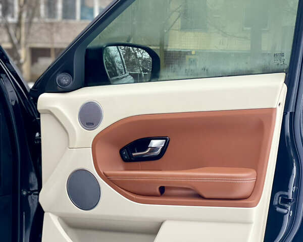 Чорний Ленд Ровер Рендж Ровер Евок, об'ємом двигуна 2 л та пробігом 145 тис. км за 13500 $, фото 19 на Automoto.ua