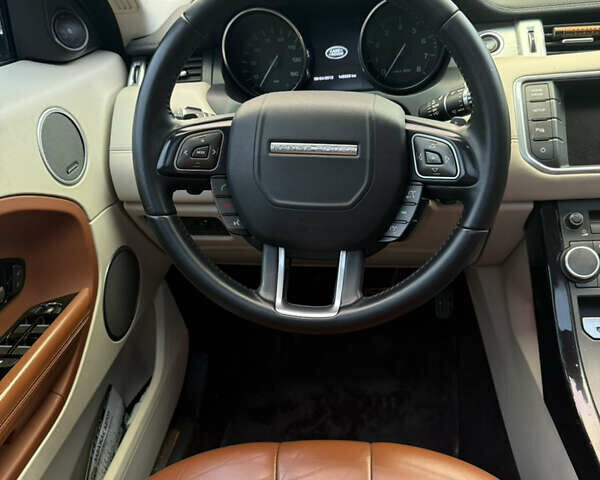 Чорний Ленд Ровер Рендж Ровер Евок, об'ємом двигуна 2 л та пробігом 145 тис. км за 15900 $, фото 14 на Automoto.ua