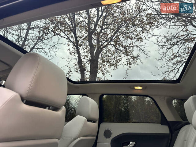 Черный Ленд Ровер Рендж Ровер Эвок, объемом двигателя 2 л и пробегом 137 тыс. км за 15300 $, фото 32 на Automoto.ua