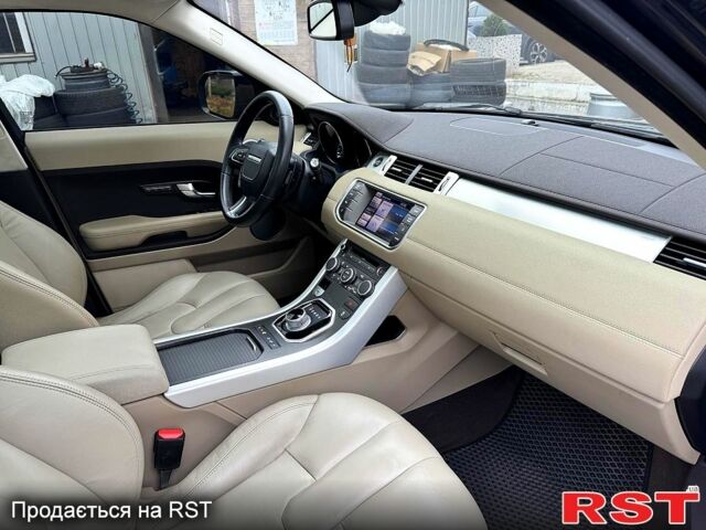 Чорний Ленд Ровер Рендж Ровер Евок, об'ємом двигуна 2 л та пробігом 149 тис. км за 17500 $, фото 8 на Automoto.ua