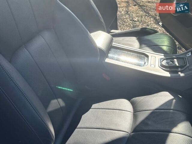 Черный Ленд Ровер Рендж Ровер Эвок, объемом двигателя 2 л и пробегом 129 тыс. км за 20500 $, фото 30 на Automoto.ua