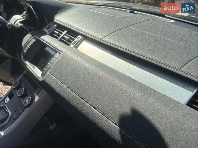 Черный Ленд Ровер Рендж Ровер Эвок, объемом двигателя 2 л и пробегом 129 тыс. км за 20500 $, фото 21 на Automoto.ua