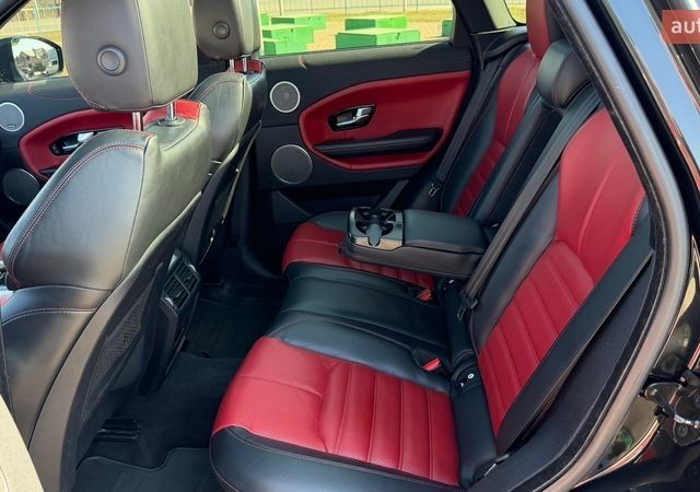 Черный Ленд Ровер Рендж Ровер Эвок, объемом двигателя 0 л и пробегом 202 тыс. км за 17700 $, фото 24 на Automoto.ua