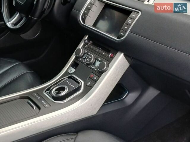 Чорний Ленд Ровер Рендж Ровер Евок, об'ємом двигуна 2 л та пробігом 151 тис. км за 15700 $, фото 14 на Automoto.ua