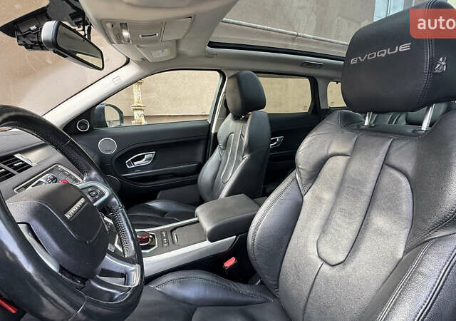 Черный Ленд Ровер Рендж Ровер Эвок, объемом двигателя 0 л и пробегом 198 тыс. км за 13555 $, фото 3 на Automoto.ua