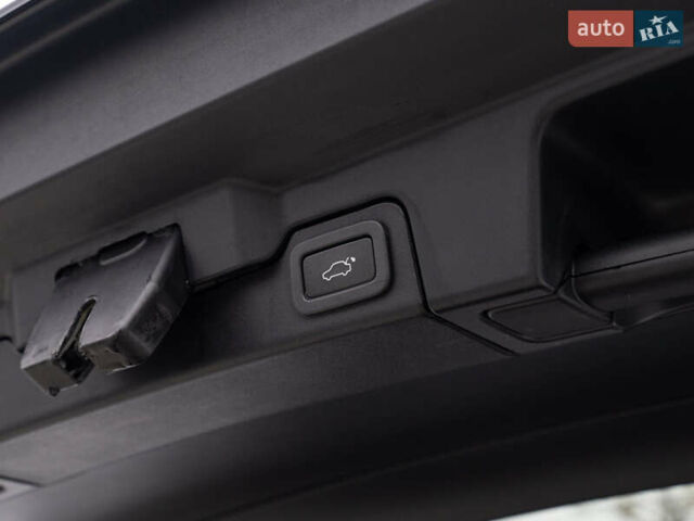 Черный Ленд Ровер Рендж Ровер Эвок, объемом двигателя 2.2 л и пробегом 133 тыс. км за 17900 $, фото 10 на Automoto.ua