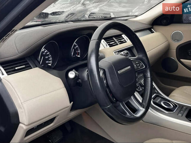 Чорний Ленд Ровер Рендж Ровер Евок, об'ємом двигуна 2 л та пробігом 144 тис. км за 12600 $, фото 12 на Automoto.ua