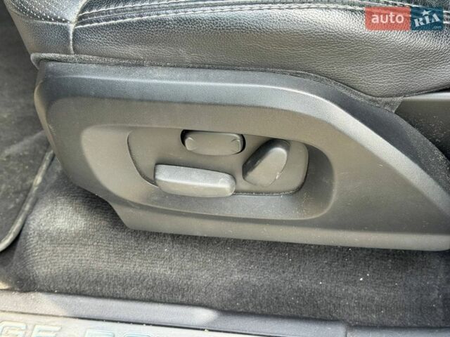 Черный Ленд Ровер Рендж Ровер Эвок, объемом двигателя 2 л и пробегом 164 тыс. км за 12300 $, фото 13 на Automoto.ua