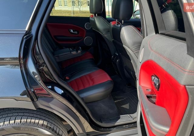 Черный Ленд Ровер Рендж Ровер Эвок, объемом двигателя 0 л и пробегом 202 тыс. км за 17700 $, фото 26 на Automoto.ua