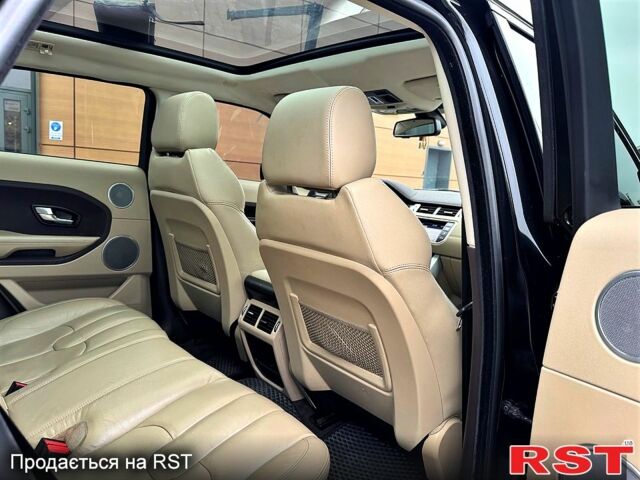 Чорний Ленд Ровер Рендж Ровер Евок, об'ємом двигуна 2 л та пробігом 117 тис. км за 17500 $, фото 6 на Automoto.ua