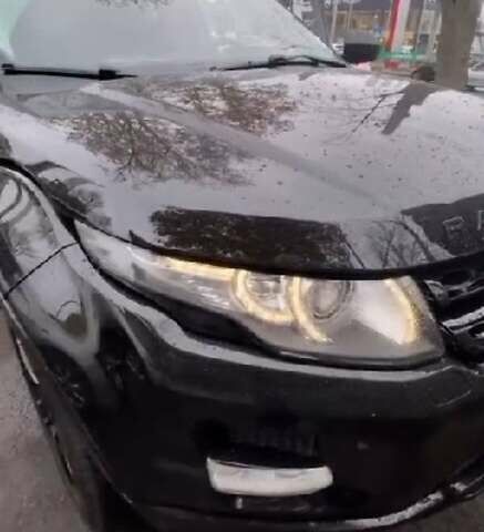 Черный Ленд Ровер Рендж Ровер Эвок, объемом двигателя 2 л и пробегом 111 тыс. км за 20000 $, фото 1 на Automoto.ua