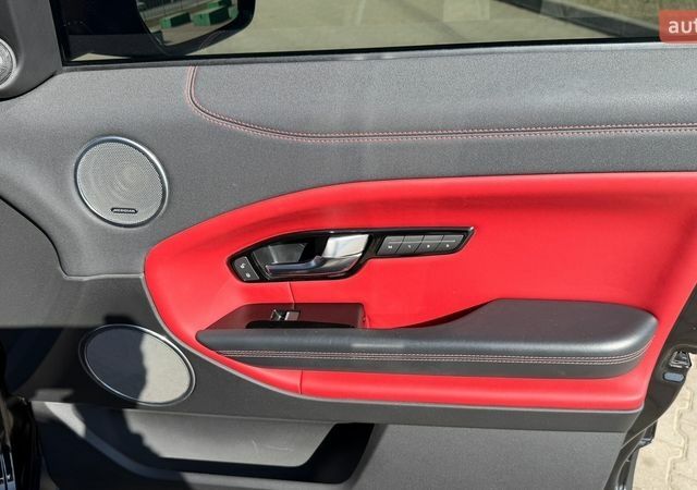 Черный Ленд Ровер Рендж Ровер Эвок, объемом двигателя 0 л и пробегом 202 тыс. км за 17700 $, фото 27 на Automoto.ua