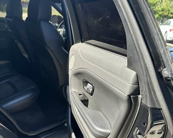 Чорний Ленд Ровер Рендж Ровер Евок, об'ємом двигуна 2 л та пробігом 77 тис. км за 20500 $, фото 5 на Automoto.ua