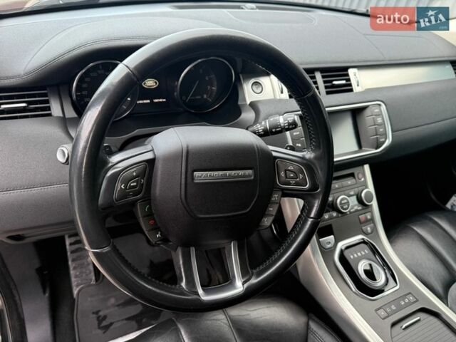 Чорний Ленд Ровер Рендж Ровер Евок, об'ємом двигуна 2 л та пробігом 140 тис. км за 16000 $, фото 8 на Automoto.ua