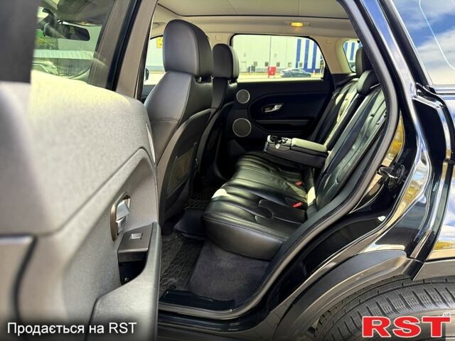 Чорний Ленд Ровер Рендж Ровер Евок, об'ємом двигуна 2 л та пробігом 110 тис. км за 13800 $, фото 5 на Automoto.ua