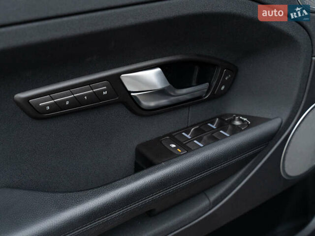 Черный Ленд Ровер Рендж Ровер Эвок, объемом двигателя 2.2 л и пробегом 133 тыс. км за 17900 $, фото 16 на Automoto.ua