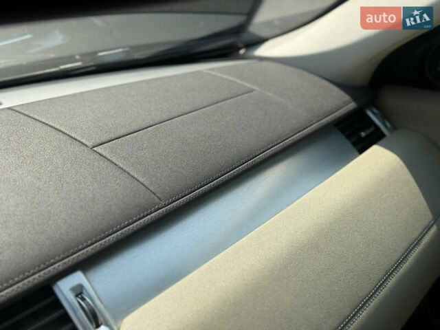 Ленд Ровер Рендж Ровер Эвок 2015 в Киеве на Automoto.ua Черный Ленд Ровер Рендж Ровер Эвок, объемом двигателя 2 л и пробегом 155 тыс. км за 19000 $, фото 42 на Automoto.ua