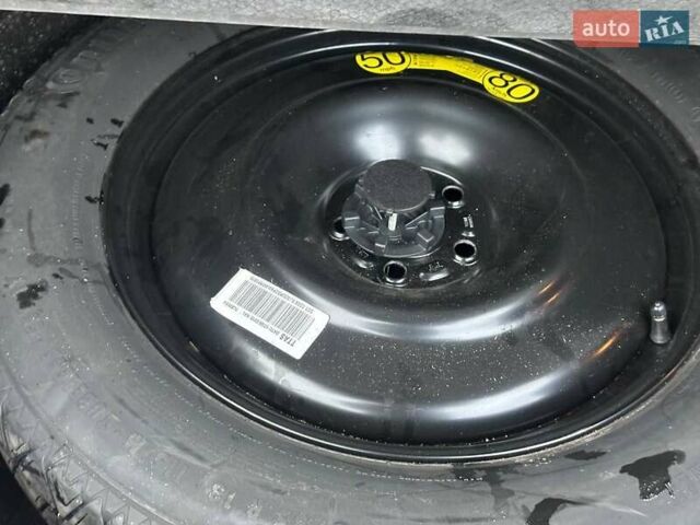 Черный Ленд Ровер Рендж Ровер Эвок, объемом двигателя 2 л и пробегом 169 тыс. км за 13900 $, фото 22 на Automoto.ua