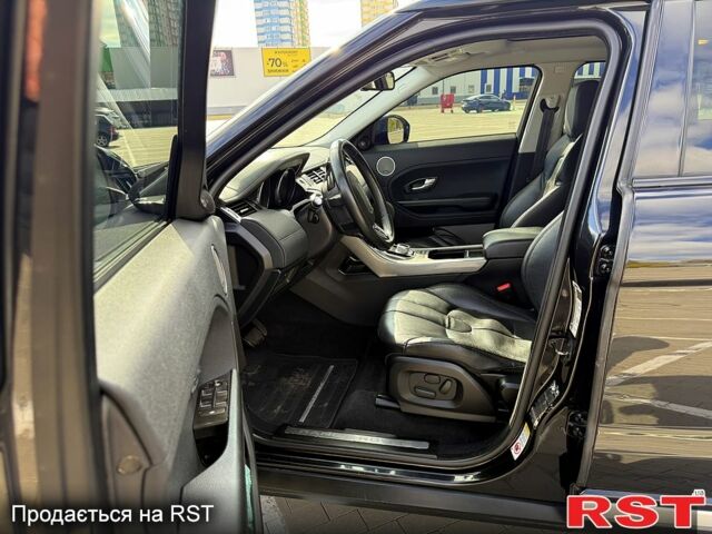 Ленд Ровер Рендж Ровер Эвок 2015 в Одессе на Automoto.ua Черный Ленд Ровер Рендж Ровер Эвок, объемом двигателя 2 л и пробегом 110 тыс. км за 13800 $, фото 4 на Automoto.ua