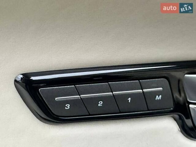 Черный Ленд Ровер Рендж Ровер Эвок, объемом двигателя 2 л и пробегом 169 тыс. км за 13900 $, фото 31 на Automoto.ua