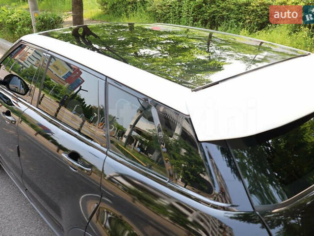 Черный Ленд Ровер Рендж Ровер Эвок, объемом двигателя 2.2 л и пробегом 78 тыс. км за 25500 $, фото 3 на Automoto.ua