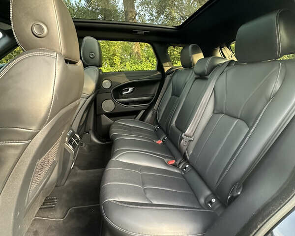 Черный Ленд Ровер Рендж Ровер Эвок, объемом двигателя 2 л и пробегом 110 тыс. км за 21500 $, фото 28 на Automoto.ua