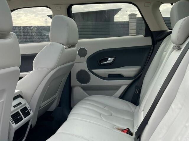 Черный Ленд Ровер Рендж Ровер Эвок, объемом двигателя 2 л и пробегом 199 тыс. км за 13500 $, фото 16 на Automoto.ua