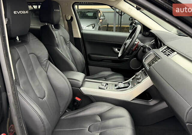 Черный Ленд Ровер Рендж Ровер Эвок, объемом двигателя 2.18 л и пробегом 230 тыс. км за 17750 $, фото 17 на Automoto.ua