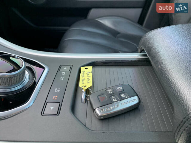 Ленд Ровер Рендж Ровер Евок 2015 у Дубно на Automoto.ua Чорний Ленд Ровер Рендж Ровер Евок, об'ємом двигуна 2 л та пробігом 162 тис. км за 14800 $, фото 24 на Automoto.ua