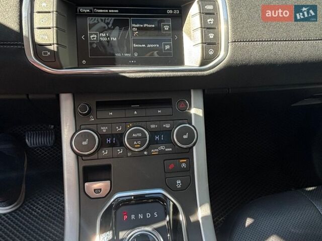 Черный Ленд Ровер Рендж Ровер Эвок, объемом двигателя 2 л и пробегом 129 тыс. км за 20500 $, фото 20 на Automoto.ua