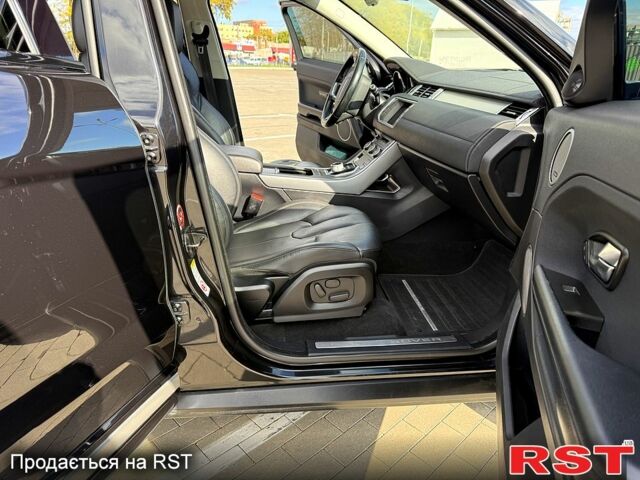 Чорний Ленд Ровер Рендж Ровер Евок, об'ємом двигуна 2 л та пробігом 110 тис. км за 13800 $, фото 7 на Automoto.ua