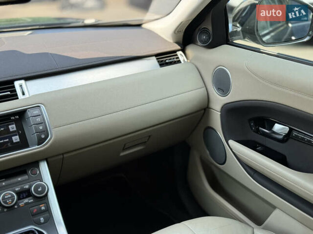 Ленд Ровер Рендж Ровер Эвок 2015 в Киеве на Automoto.ua Черный Ленд Ровер Рендж Ровер Эвок, объемом двигателя 2 л и пробегом 155 тыс. км за 19000 $, фото 28 на Automoto.ua