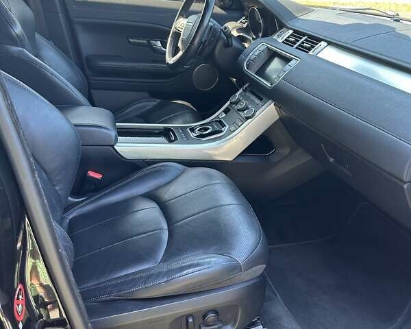 Чорний Ленд Ровер Рендж Ровер Евок, об'ємом двигуна 2 л та пробігом 77 тис. км за 20500 $, фото 2 на Automoto.ua