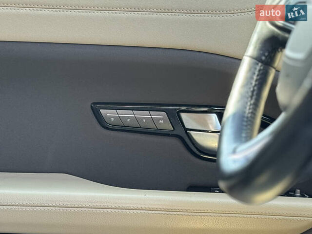 Ленд Ровер Рендж Ровер Эвок 2015 в Киеве на Automoto.ua Черный Ленд Ровер Рендж Ровер Эвок, объемом двигателя 2 л и пробегом 155 тыс. км за 19000 $, фото 23 на Automoto.ua