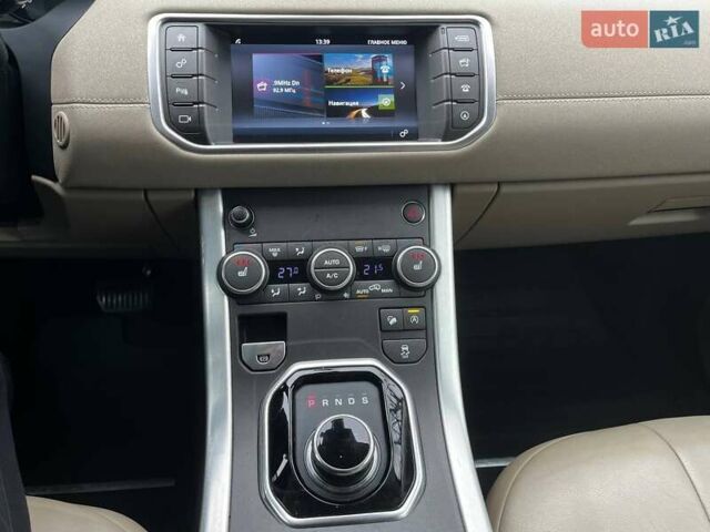 Чорний Ленд Ровер Рендж Ровер Евок, об'ємом двигуна 2 л та пробігом 127 тис. км за 18300 $, фото 28 на Automoto.ua