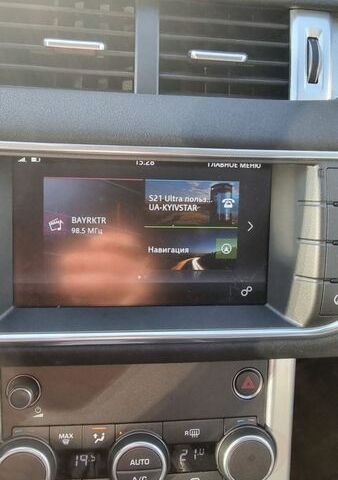 Чорний Ленд Ровер Рендж Ровер Евок, об'ємом двигуна 0 л та пробігом 116 тис. км за 17200 $, фото 12 на Automoto.ua